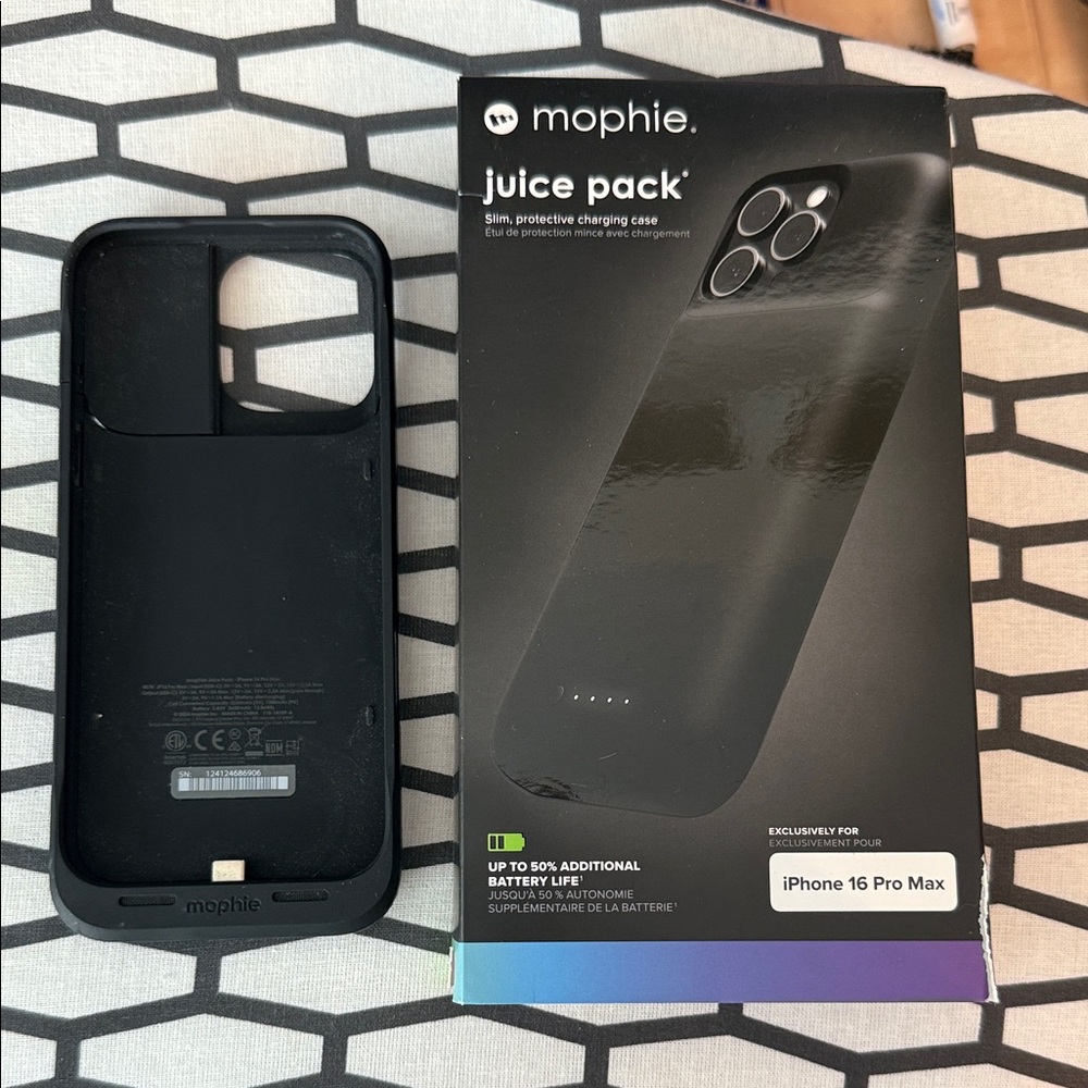 Mophie Juice Pack Slim Charging Case for iPhone 16 Pro Max - Black